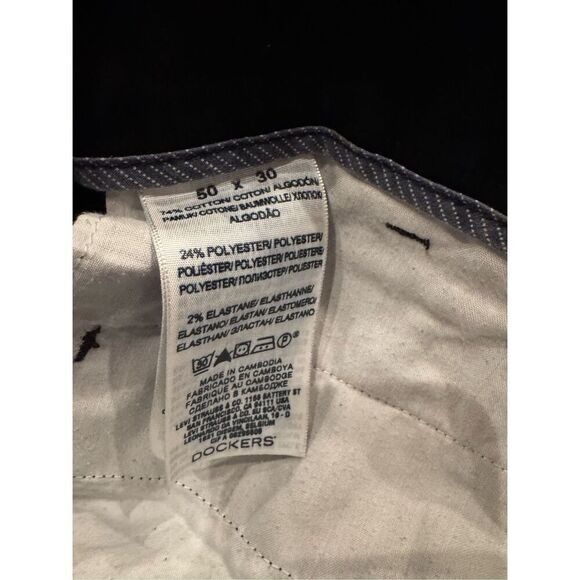 Dockers Men's black Classic Fit Workday Khaki - Picture 5 of 6